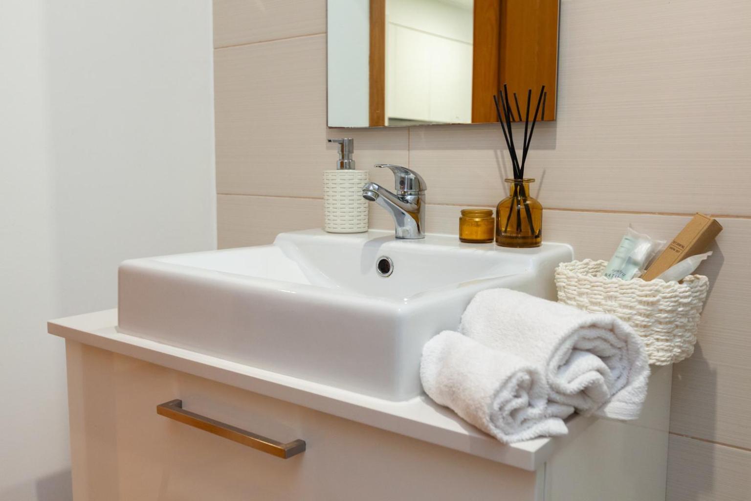 Apartamento Lisboa Sete Rios Exteriör bild