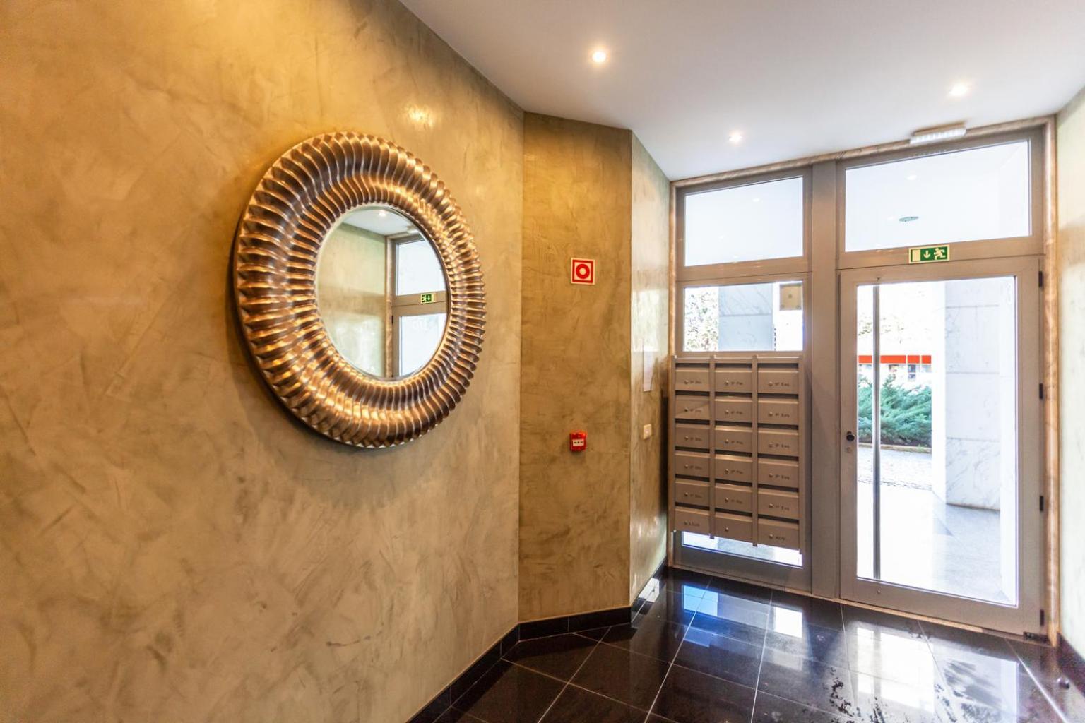Apartamento Lisboa Sete Rios Exteriör bild